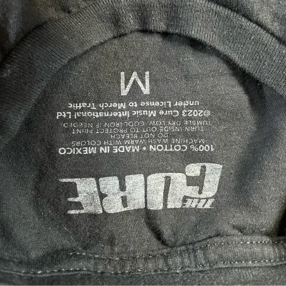 🔺SOLD🔺 The Cure Shirt Unisex Medium M Black Red Big Logo Graphics 80s Band Tee - Picture 3 of 6